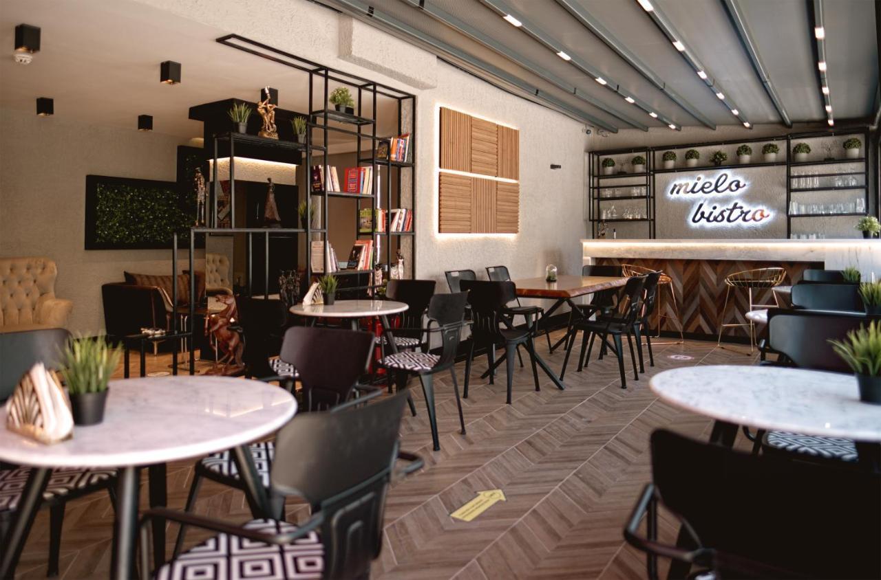 Mielo Lara Hotel อันตัลยา ภายนอก รูปภาพ