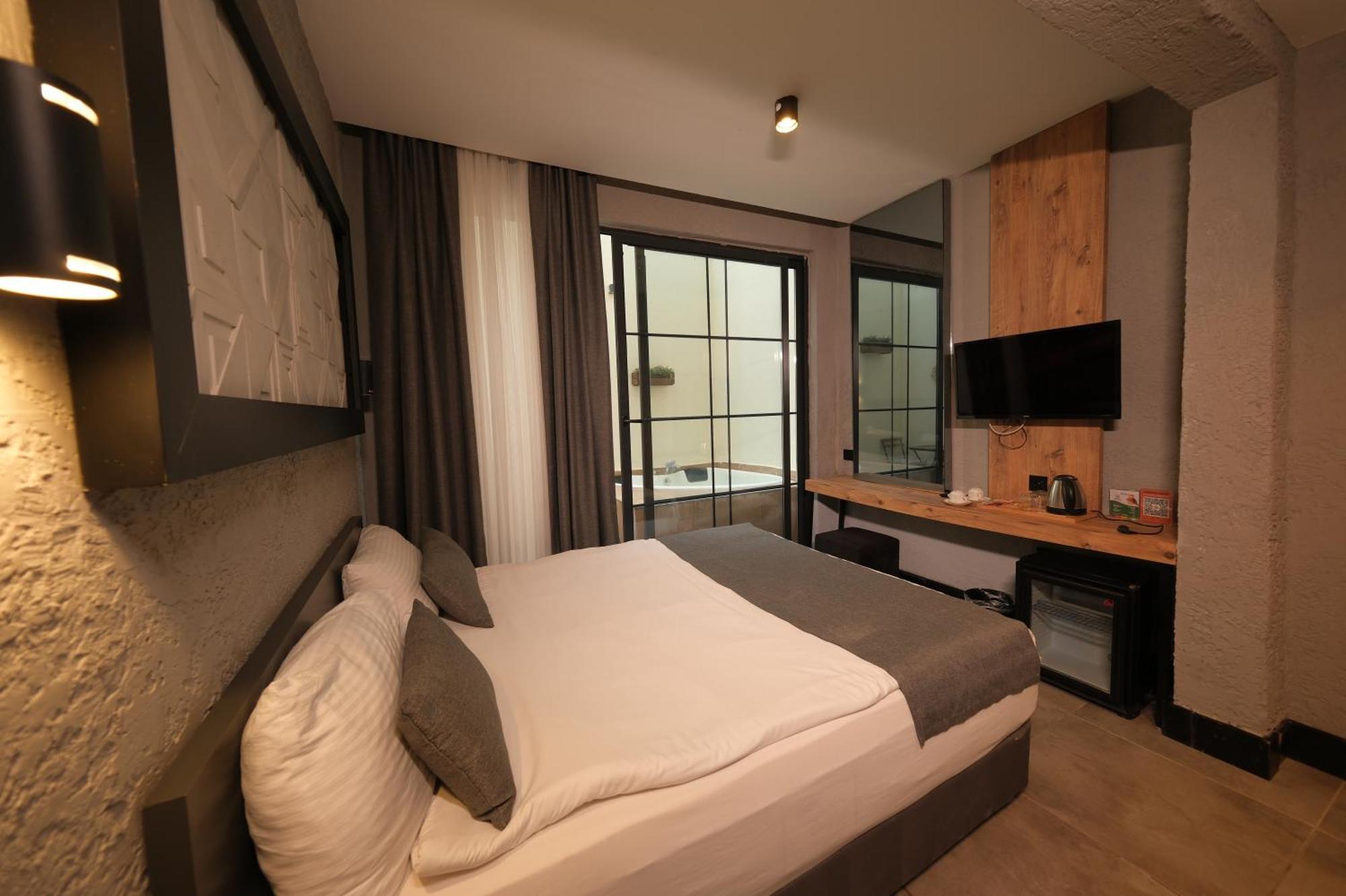 Mielo Lara Hotel อันตัลยา ภายนอก รูปภาพ