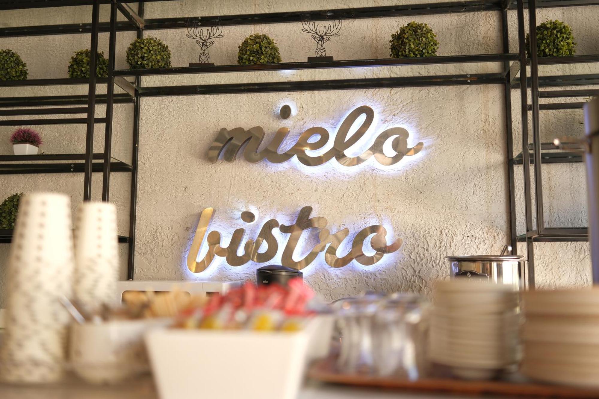 Mielo Lara Hotel อันตัลยา ภายนอก รูปภาพ